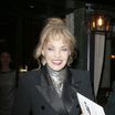 Arielle Dombasle "terrifiée" : cette tâche ingrate qu'elle a enfin effectuée !