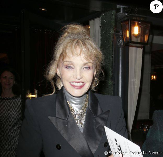 Arielle Dombasle - Les célébrités au défilé de mode Haute-Couture printemps-été 2020 "Jean-Paul Gaultier" au théâtre du Châtelet à Paris le 22 janvier 2020. © Christophe Aubert via Bestimage