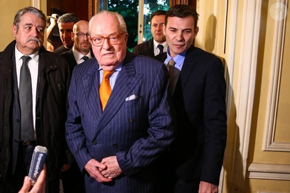 Jean-Marie Le Pen - Soirée électorale et déclaration de Jean-Marie Le Pen après les résultats du premier tour des élections présidentielles à Saint-Cloud, le 23 avril 2017.