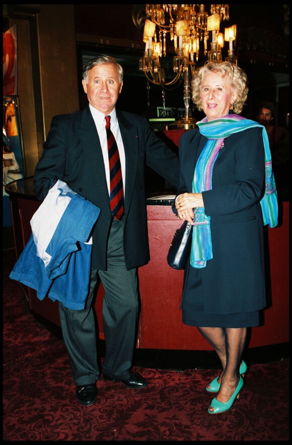 Michel Hidalgo et sa femme - Michel Leeb sur scène pour son one man show au Casino dde Paris le 30 septembre 1994.