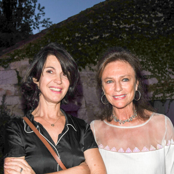 Zabou Breitman et Jacqueline Bisset (Présidente du jury) arrivent au dîner au Domaine de Veuze lors de la 12ème édition du festival du Film Francophone d'Angoulême, France, le 24 août 2019. © Coadic Guirec/Bestimage