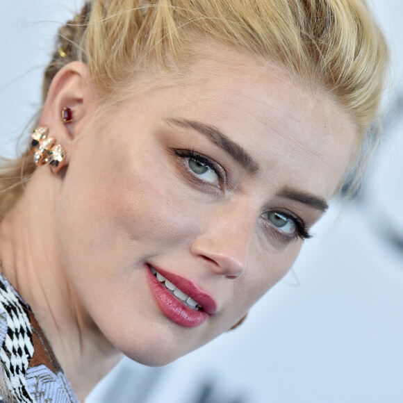 Amber Heard - Red Carpet des 35e "Annual Film Independent Spirit Awards", à Santa Monica, Californie. Le 8 février 2020.