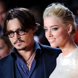 Johnny Depp et Amber Heard arrivent à la première européenne du film "The Rum Diary", au cinéma Odeon de Londres. Le 3 novembre 2011. @PictureGroup/ABACAPRESS.COM