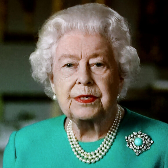 Intervention télévisée de la reine Elisabeth II d'Angleterre à propos de l'épidémie de coronavirus (COVID-19) aux habitants du Royaume Uni et du Commonwealth le 5 avril 2020. © Dominique Jacovides / Bestimage
