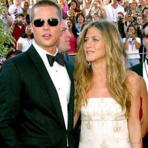 Brad Pitt et Jennifer Aniston aux Emmy Awards à Los Angeles, en 2004.