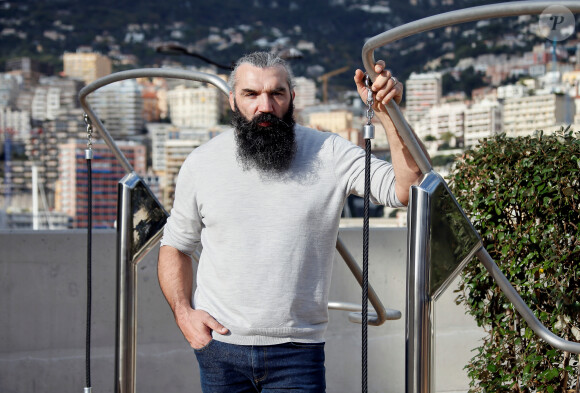 Exclusif - Sébastien Chabal inaugure le parkour connecté Monamov' sur la digue du vieux port de Monaco le 12 décembre 219. © Jean-François Ottonello / Nice Matin / Bestimage