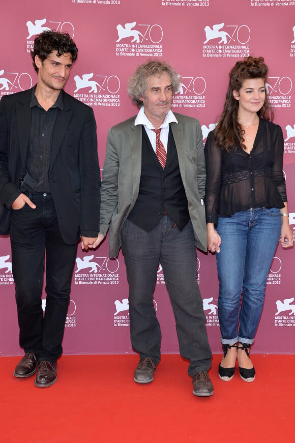 Louis Garrel, Philippe Garrel, Esther Garrel - Photocall du film "Jalousie" au festival du film de Venise le 5 septembre 2013.