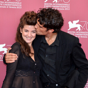 Esther Garrel, Louis Garrel - Photocall du film "Jalousie" au festival du film de Venise le 5 septembre 2013.