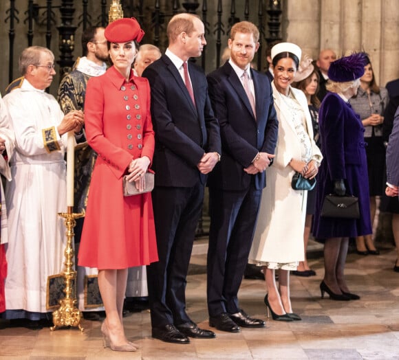 Kate Middleton, duchesse de Cambridge, le prince William, duc de Cambridge, le prince Harry, duc de Sussex, Meghan Markle, enceinte, duchesse de Sussex, le prince Charles, prince de Galles lors de la messe en l'honneur de la journée du Commonwealth à l'abbaye de Westminster à Londres le 11 mars 2019.