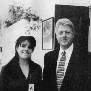 Bill Clinton et Monica Lewinsky le 17 novembre 1995, peu de temps après le début de leur liaison.