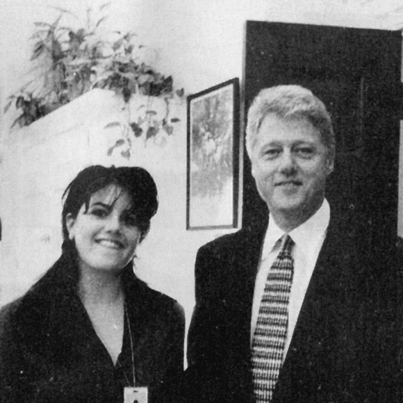 Bill Clinton et Monica Lewinsky le 17 novembre 1995, peu de temps après le début de leur liaison.