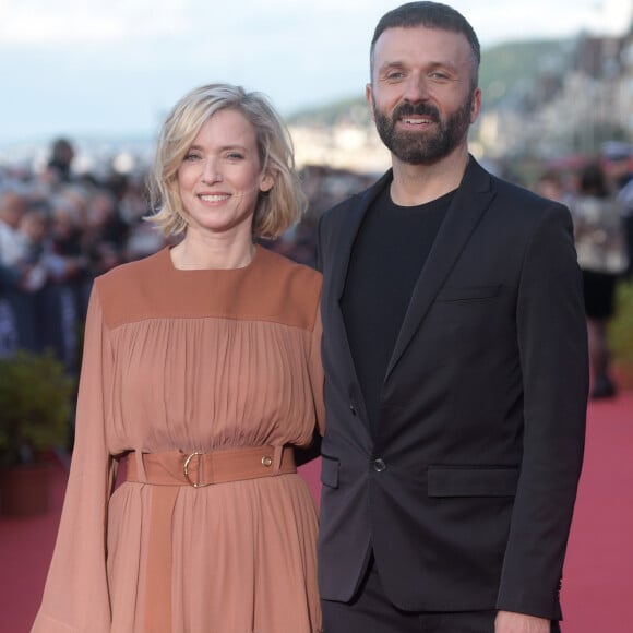 Léa Drucker - Arrivée des people à la cérémonie de clôture du 33ème Festival du Film Romantique de Cabourg, le 15 juin 2019. © Giancarlo Gorassini/Bestimage