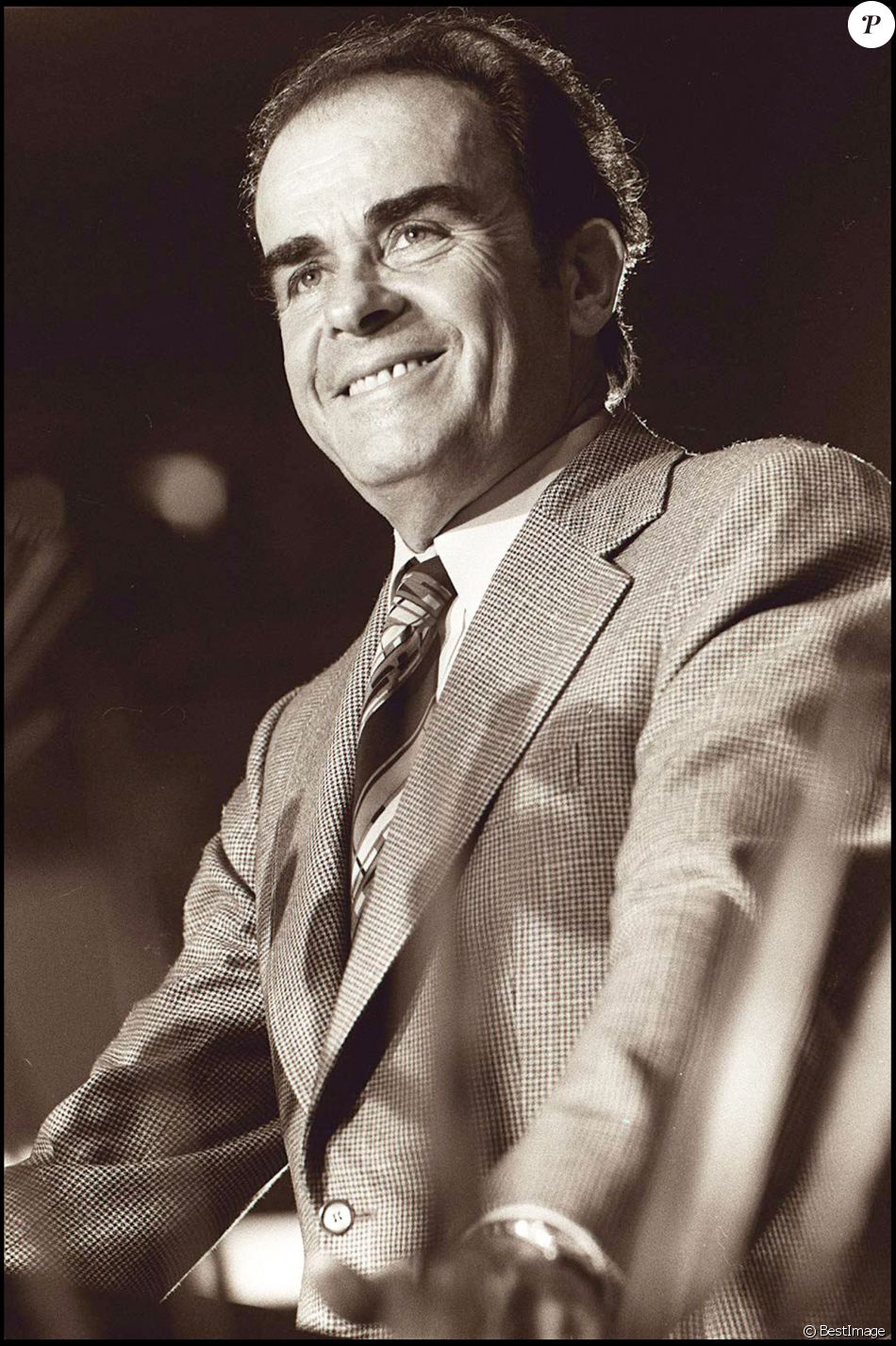 Marchais en meeting à Lyon en 1980 Purepeople