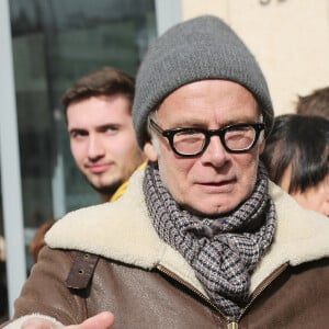 Exclusif - Franck Dubosc à la sortie des studios de radio RTL à Paris. Le 19 février 2020 © Panoramic / Bestimage