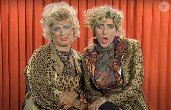 Elie Semoun et Franck Dubosc jouent Mercedes et Janine dans "Les petites annonces".