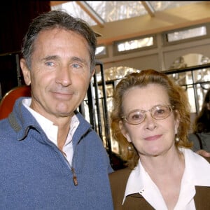 Thierry Lhermitte et Dominique Lavanant en septembre 2007 à Paris lors d'une campagne au profit de la recherche médicale.