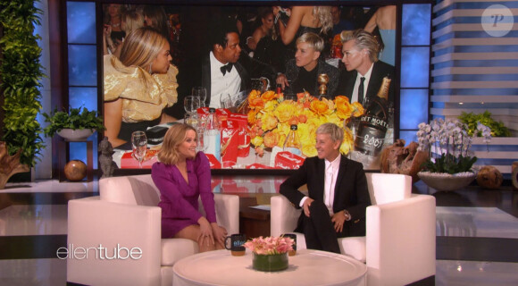 Reese Witherspoon révèle sur le plateau de The Ellen Show comment elle obtenu le champagne de Jay-Z et Beyonce lors de la cérémonie des Golden Globes. le 17 mars 2020.