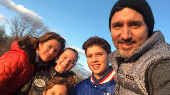 Justin Trudeau : Taclé pour un week-end en famille en plein confinement