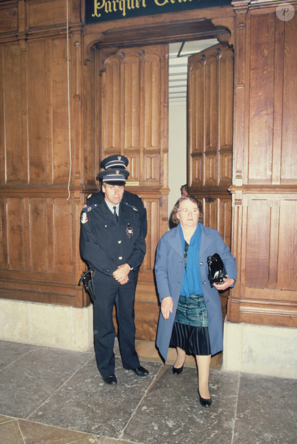 Archives - Monique Villemin lors d'une confrontation, le 4 novembre 1988