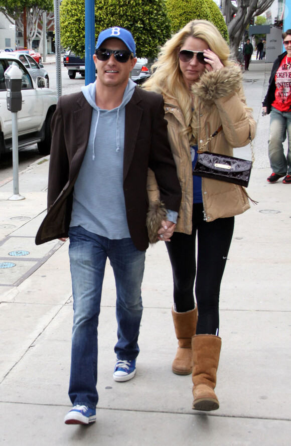 L'ancienne playmate Ashley Mattingly et Lane Garrison (Prison Break) le 29 février 2012 à Los Angeles.
