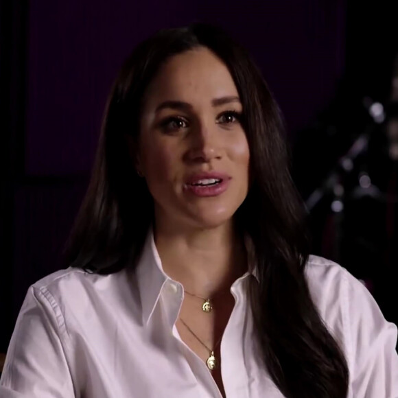 Meghan Markle parle du documentaire "Elephant" de Disney + dans l'émission "Inside" le 21 avril 2020.