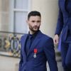 Hugo Lloris - Les membres de l'équipe de France de football quittent le palais de l'Elysée après la remise de la légion d'honneur par le président de la République à Paris, France, le 4 juin 2019. © Stephen Caillet/Panoramic/Bestimage