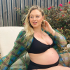 Iskra Lawrence, enceinte de son premier enfant. Avril 2020.