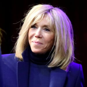 La Première Dame Brigitte Macron, présidente de la Fondation Hôpitaux de Paris – Hôpitaux de France Disneyland Paris a accueilli 300 enfants hospitalisés avec la Fondation Hôpitaux de Paris – Hôpitaux de France pour une journée inoubliable en compagnie de la Première Dame et présidente de la Fondation Hôpitaux de Paris – Hôpitaux de France, le parrain de l'Opération Pièces Jaunes 2020, la présidente de Disneyland Paris et d'autre personnalités à Marne-la-Vallée, France, le 29 janvier 2020. © Dominique Jacovides/Bestimage