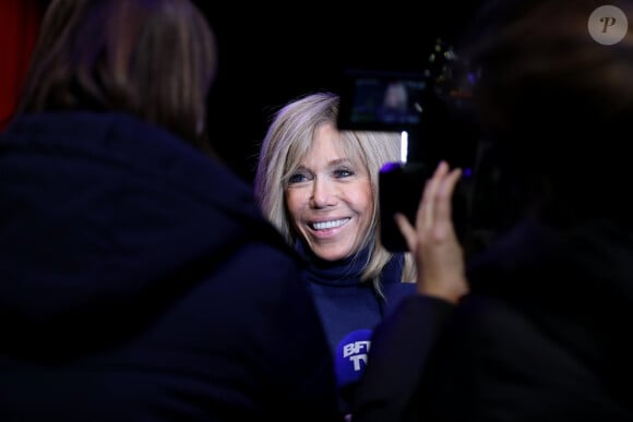 La Première Dame Brigitte Macron, présidente de la Fondation Hôpitaux de Paris – Hôpitaux de France Disneyland Paris a accueilli 300 enfants hospitalisés avec la Fondation Hôpitaux de Paris – Hôpitaux de France pour une journée inoubliable en compagnie de la Première Dame et présidente de la Fondation Hôpitaux de Paris – Hôpitaux de France, le parrain de l'Opération Pièces Jaunes 2020, la présidente de Disneyland Paris et d'autre personnalités à Marne-la-Vallée, France, le 29 janvier 2020. © Dominique Jacovides/Bestimage