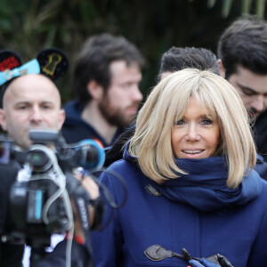 La Première Dame Brigitte Macron, présidente de la Fondation Hôpitaux de Paris – Hôpitaux de France Disneyland Paris a accueilli 300 enfants hospitalisés avec la Fondation Hôpitaux de Paris – Hôpitaux de France pour une journée inoubliable en compagnie de la Première Dame et présidente de la Fondation Hôpitaux de Paris – Hôpitaux de France, le parrain de l'Opération Pièces Jaunes 2020, la présidente de Disneyland Paris et d'autre personnalités à Marne-la-Vallée, France, le 29 janvier 2020. © Dominique Jacovides/Bestimage