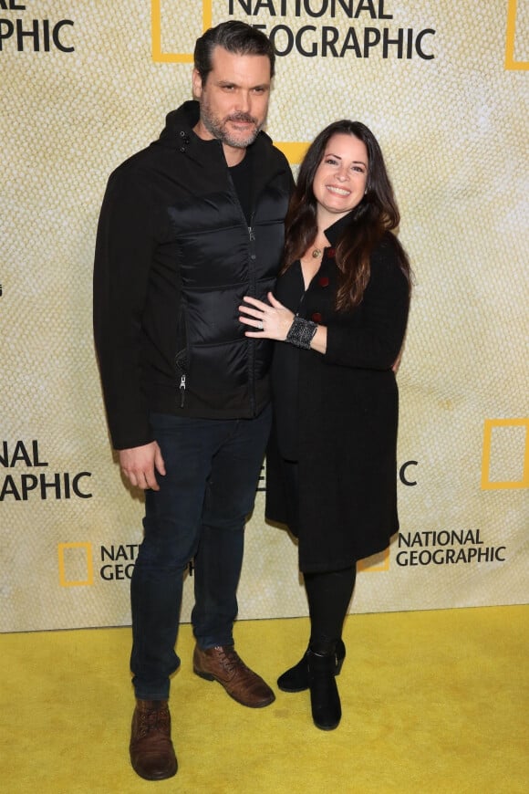 Holly Marie Combs et son compagnon Mike à la soirée de présentation de la série "The Long Road Home" à Los Angeles, le 31 octobre 2017