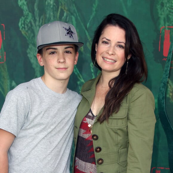 Holly Marie Combs et son fils Riley Edward Donoho lors de la première de "Kubo and the Two Strings" à Universal City, le 14 août 2016.
