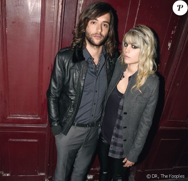 Beatrice Martin Son Petit Coeur De Pirate Est Pris Par Un Guitariste Naif Qui Ne Nous Est Pas Inconnu Purepeople