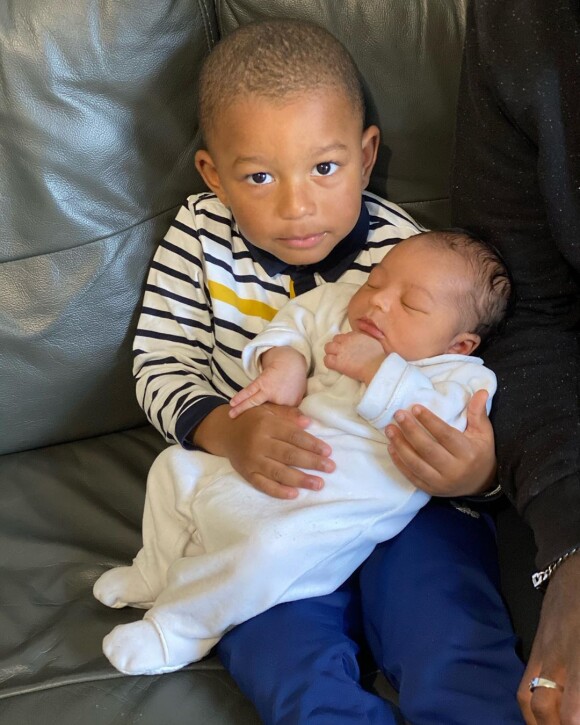 Tony Yoka a publié une photo de ses deux fils, Ali et Magomed, le 13 mai 2020 sur Instagram.