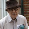 Exclusif - Woody Allen quitte son hôtel à Bruxelles en Belgiques avec sa femme Soon-Yi Previn lors de sa tournée européenne "Woody Allen & The Eddy Davis New Orleans Jazz Band " où il donnait un concert la veille au Bozar à Bruxelles. Belgique, Bruxelles, 23 juin 2019.