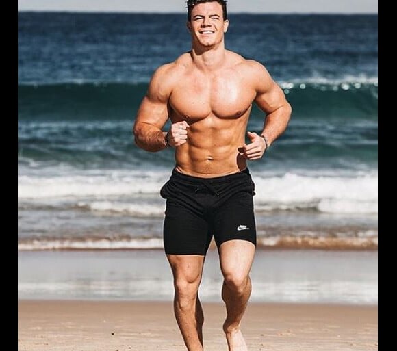 Adrien Laurent sexy à la plage, en Australie - Instagram, 7 juillet 2018