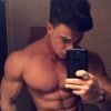Adrien Laurent dévoile ses muscles sur Instagram, janvier 2018