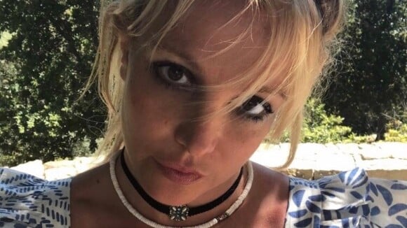 Britney Spears "vilain petit canard" de l'école à cause de ses "dents horribles"