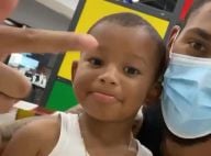 Tony Yoka pousse son fils de 2 ans et demi à l'incivilité, vidéos improbables