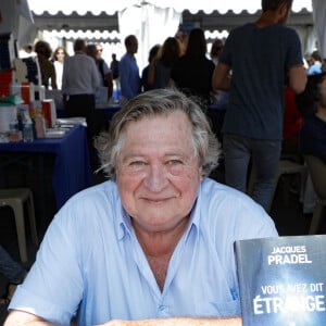 Jacques Pradel - Festival du livre sur le thème "La Méditerranée" au jardin Albert 1er à Nice, France, le 3 juin 2017. © JLPPA/Bestimage