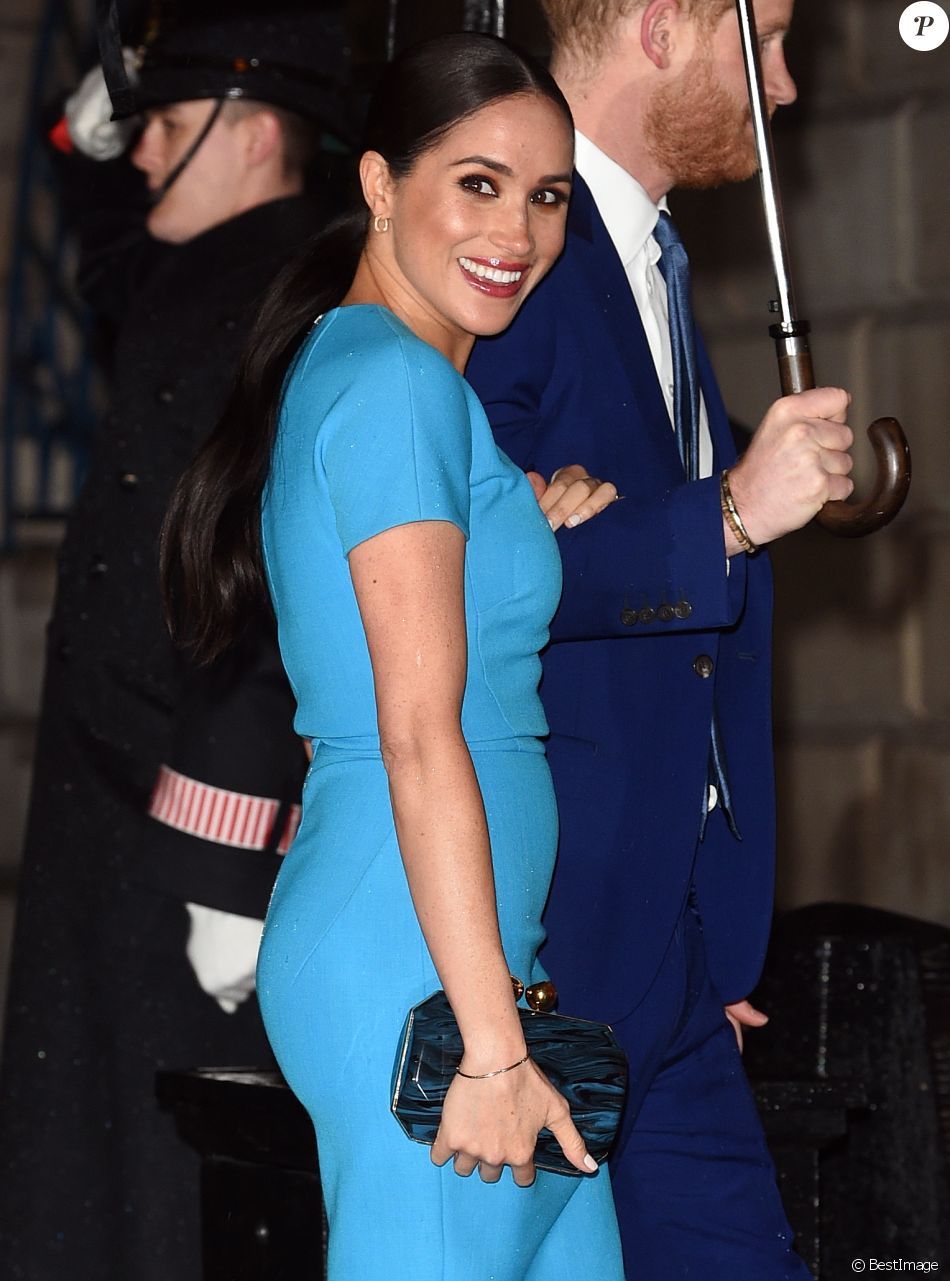 https://static1.purepeople.com/articles/0/38/97/50/@/5604989-le-prince-harry-duc-de-sussex-et-megha-950x0-2.jpg