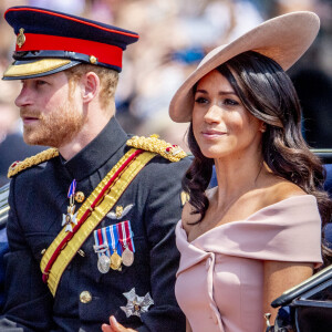 Le prince Harry, duc de Sussex, et Meghan Markle, duchesse de Sussex - Les membres de la famille royale britannique lors du rassemblement militaire "Trooping the Colour" (le "salut aux couleurs"), célébrant l'anniversaire officiel du souverain britannique. Cette parade a lieu à Horse Guards Parade, chaque année au cours du deuxième samedi du mois de juin. Londres, le 9 juin 2018.