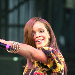 Rihanna en concert à Irvine, en Californie. Mai 2006.