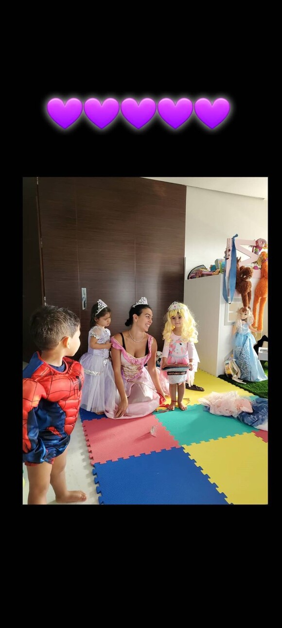 Georgina Rodriguez déguisée en princesse sur Instagram, le 31 mai 2020