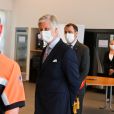 Le roi Philippe de Belgique lors d'un déplacement à Namur pour rencontrer les forces de police pendant l'épidémie de coronavirus (COVID-19) le 14 mai 2020. Le roi porte un masque de protection pour cette visite.