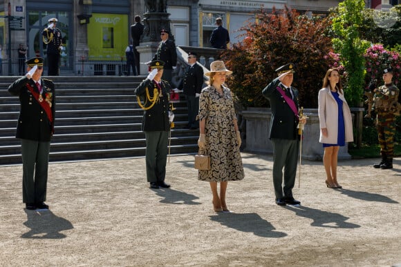 Le Roi Philippe de Belgique et la Reine Mathilde de Belgique rendent hommage à la tombe du soldat inconnu à Bruxelles, à l'occasion du 75ème anniversaire de la fin de la Seconde Guerre mondiale en Europe. Belgique, Bruxelles, le 8 mai 2020.
