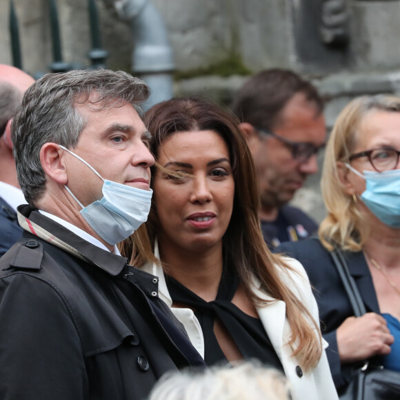 Arnaud Montebourg et sa compagne Amina Walter - Sorties - Hommage à Guy Bedos en l'église de Saint-Germain-des-Prés à Paris le 4 juin 2020.