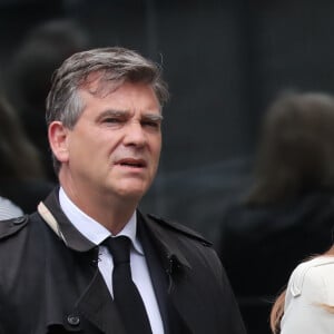 Arnaud Montebourg et sa compagne Amina Walter - Hommage à Guy Bedos en l'église de Saint-Germain-des-Prés à Paris le 4 juin 2020.