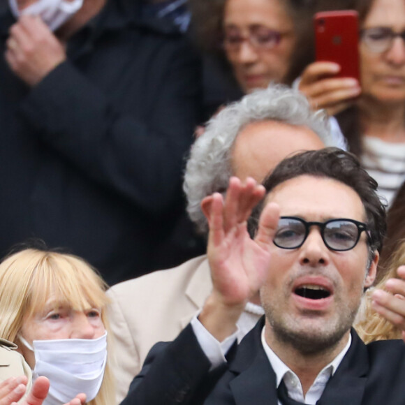 Muriel Robin - Hommage à Guy Bedos en l'église de Saint-Germain-des-Prés à Paris le 4 juin 2020.