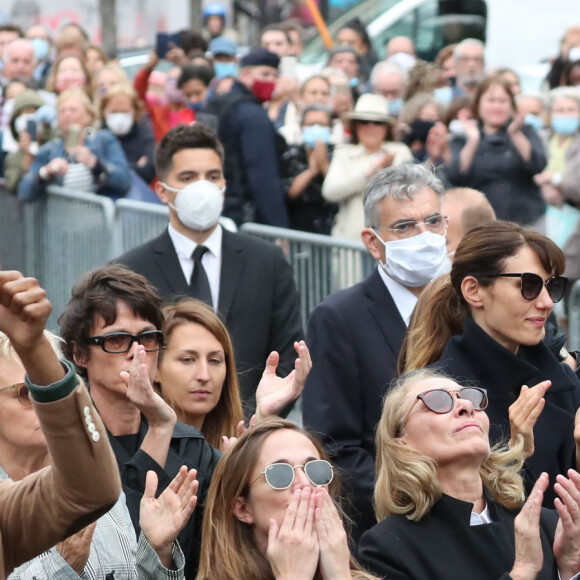 Muriel Robin - Hommage à Guy Bedos en l'église de Saint-Germain-des-Prés à Paris le 4 juin 2020.